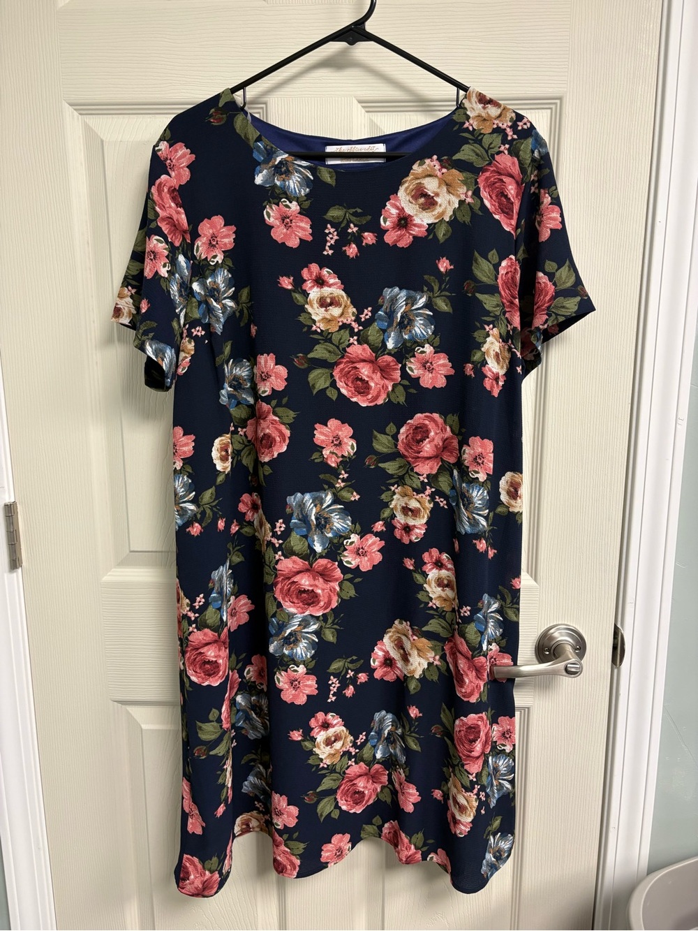 Kiki La Rue 2X Navy Short Sleeve Floral Dress